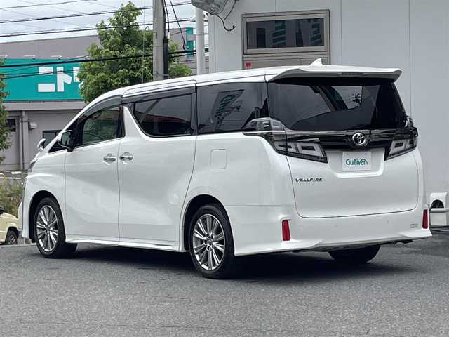 トヨタ ヴェルファイア Z ゴールデンアイズ 宮城県 2021(令3)年 1.5万km ホワイトパールクリスタルシャイン ワンオーナー/純正ディスプレイオーディオ　ナビ機能付き/　（AM/FM/CD/DVD/Bluetooth)/バックカメラ/両側パワースライドドア/コーナーセンサー/レーダークルーズコントロール/プリクラッシュセーフティ/レーンキープアシスト/横滑り防止装置/ハーフレザーシート/レザー調シートカバー/HIDヘッドライト/オートライト/オートマチックハイビーム/パワーバックドア/前後ドライブレコーダー/ビルトインETC/プッシュスタート/スマートキー/スペアキーあり/純正AW付き夏タイヤ（225/50/R18）/社外AW付き冬タイヤ積込み（225/60/R17）