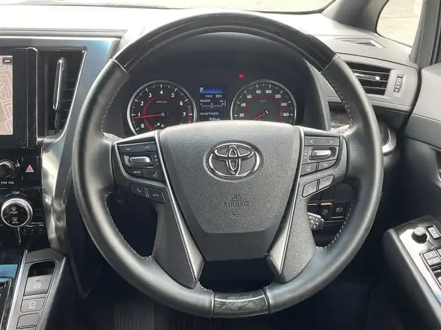 トヨタ ヴェルファイア Z ゴールデンアイズ 宮城県 2021(令3)年 1.5万km ホワイトパールクリスタルシャイン ワンオーナー/純正ディスプレイオーディオ　ナビ機能付き/　（AM/FM/CD/DVD/Bluetooth)/バックカメラ/両側パワースライドドア/コーナーセンサー/レーダークルーズコントロール/プリクラッシュセーフティ/レーンキープアシスト/横滑り防止装置/ハーフレザーシート/レザー調シートカバー/HIDヘッドライト/オートライト/オートマチックハイビーム/パワーバックドア/前後ドライブレコーダー/ビルトインETC/プッシュスタート/スマートキー/スペアキーあり/純正AW付き夏タイヤ（225/50/R18）/社外AW付き冬タイヤ積込み（225/60/R17）