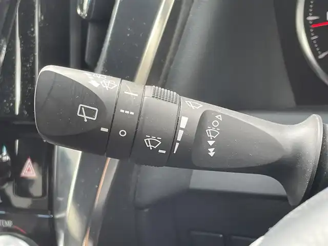 トヨタ ヴェルファイア Z ゴールデンアイズ 宮城県 2021(令3)年 1.5万km ホワイトパールクリスタルシャイン ワンオーナー/純正ディスプレイオーディオ　ナビ機能付き/　（AM/FM/CD/DVD/Bluetooth)/バックカメラ/両側パワースライドドア/コーナーセンサー/レーダークルーズコントロール/プリクラッシュセーフティ/レーンキープアシスト/横滑り防止装置/ハーフレザーシート/レザー調シートカバー/HIDヘッドライト/オートライト/オートマチックハイビーム/パワーバックドア/前後ドライブレコーダー/ビルトインETC/プッシュスタート/スマートキー/スペアキーあり/純正AW付き夏タイヤ（225/50/R18）/社外AW付き冬タイヤ積込み（225/60/R17）