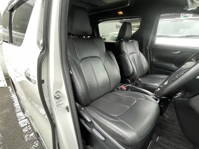 トヨタ ヴェルファイア Z ゴールデンアイズ 宮城県 2021(令3)年 1.5万km ホワイトパールクリスタルシャイン ワンオーナー/純正ディスプレイオーディオ　ナビ機能付き/　（AM/FM/CD/DVD/Bluetooth)/バックカメラ/両側パワースライドドア/コーナーセンサー/レーダークルーズコントロール/プリクラッシュセーフティ/レーンキープアシスト/横滑り防止装置/ハーフレザーシート/レザー調シートカバー/HIDヘッドライト/オートライト/オートマチックハイビーム/パワーバックドア/前後ドライブレコーダー/ビルトインETC/プッシュスタート/スマートキー/スペアキーあり/純正AW付き夏タイヤ（225/50/R18）/社外AW付き冬タイヤ積込み（225/60/R17）