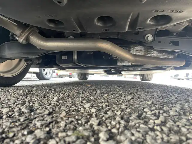 トヨタ カムリ G レザーパッケージ 東京都 2018(平30)年 7万km グラファイトM 純正SDナビ/（フルセグ/BT/CD/DVD/FM/AM）/ドライブレコーダー（前後）/バックカメラ　ETC2.0/ヘッドアップディスプレイ/Toyota Safety Sense P/・LDA・PCS・BSM/・オートマチックハイビーム/・レーダークルーズコントロール/レザーシート/シートヒーター（D/N）/パワーシート（D/N）/オートホールド/コーナーセンサー/スマートキー×２/純正１８インチアルミ/社外AW付スタッドレスタイヤ積載