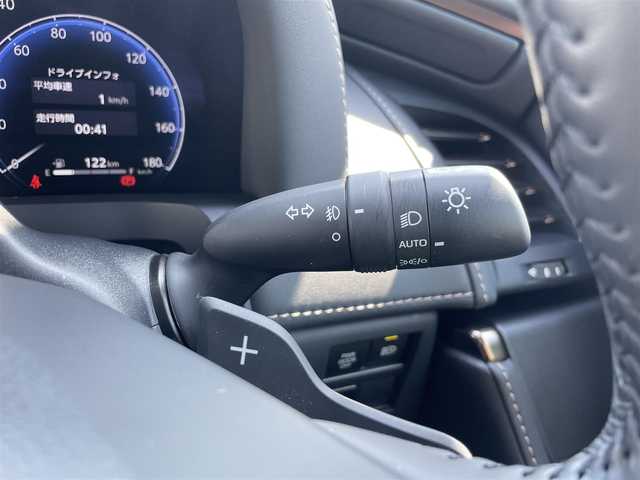 トヨタ ヴェルファイア Z プレミア 福岡県 2024(令6)年 3.1万km ブラック Wエアバッグ/衝突被害軽減システム/横滑り防止装置/レーンキープアシスト/オートライト・ハイビーム/コーナーセンサー（前後）/純正アルミホイール/純正フロアマット/両側パワースライドドア/電動リアゲート/３列シート/全席パワーシート/レザーシート/全席エアシート・ヒートシーター/純正ナビ/後部ナビ/フルセグTV/WAC/オートクルーズ/ETC2.0/スマートキー