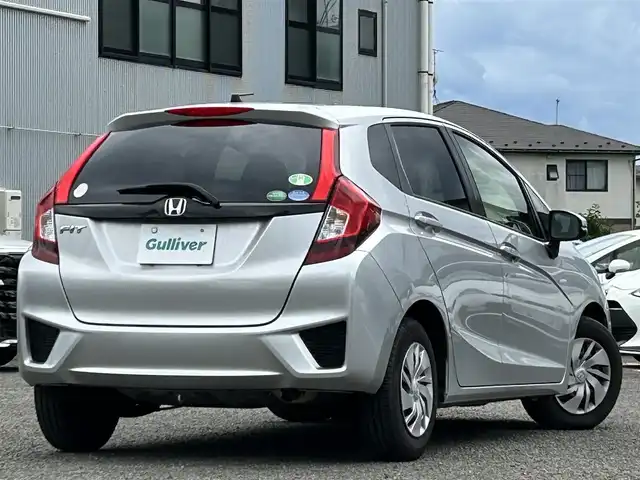 ホンダ フィット 13G Fパッケージ 宮城県 2016(平28)年 9.8万km アラバスターシルバーメタリック 前後ドラレコ//社外ＳＤナビ（ＤＶＤ、ＣＤ、ＦＭ、ＡＭ、ワンセグＴＶ）//純正フロアマット//ＥＴＣ//スマートキー//横滑り防止機能//プッシュスタート
