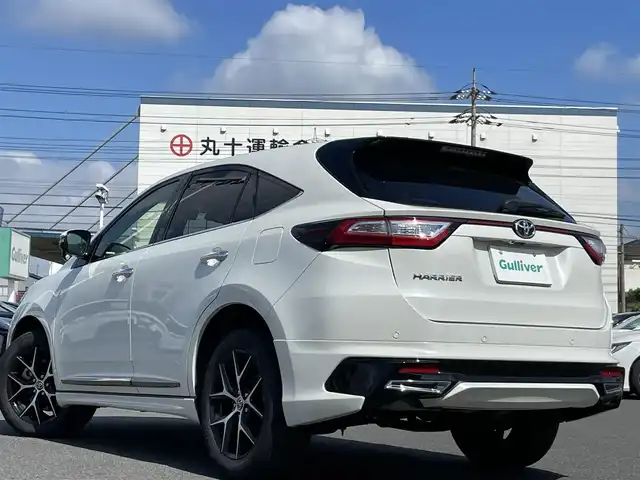 トヨタ ハリアー プレミアム スタイルノアール 岡山県 2020(令2)年 6.7万km ホワイトパールクリスタルシャイン 登録時走行距離66623km/TRDエアロ/アルパイン10インチナビ/フルセグTV(AM.FM.CD.DVD.TV.BT)/バックカメラ/ETC/ドライブレコーダー/クリアランスソナー/衝突軽減ブレーキ/横滑り防止装置/レーダークルーズコントロール/レーンキープアシスト/オートライト/オートマチックハイビーム/アイドリングストップ/電動リアゲート/18インチ純正AW/純正フロアマット/黒革シート/D席パワーシート