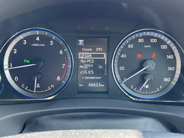 トヨタ ハリアー プレミアム スタイルノアール 岡山県 2020(令2)年 6.7万km ホワイトパールクリスタルシャイン 登録時走行距離66623km/TRDエアロ/アルパイン10インチナビ/フルセグTV(AM.FM.CD.DVD.TV.BT)/バックカメラ/ETC/ドライブレコーダー/クリアランスソナー/衝突軽減ブレーキ/横滑り防止装置/レーダークルーズコントロール/レーンキープアシスト/オートライト/オートマチックハイビーム/アイドリングストップ/電動リアゲート/18インチ純正AW/純正フロアマット/黒革シート/D席パワーシート
