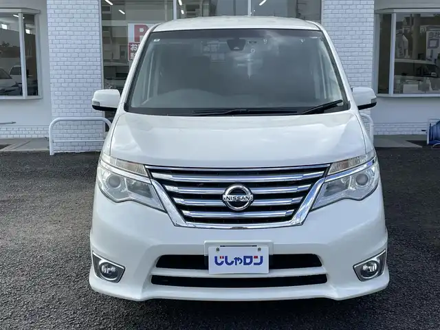 日産 セレナ ハイウェイスター Sハイブリッド 徳島県 2014(平26)年 8.6万km ブリリアントホワイトパール (株)IDOMが運営する【じしゃロン徳島店】の自社ローン専用車両になりますこちらは現金またはオートローンご利用時の価格です。/自社ローンご希望の方は別途その旨お申付け下さい”										/										/										エマージェンシーブレーキ　/レーンキープアシスト/純正８型ナビゲーション　/（フルセグ/CD/DVD/SD/BT)/バックカメラ　/フリップダウンモニター　/社外ドライブレコーダー/クルーズコントロール/ＥＴＣ　/トラクションコントロール/ＬＥＤヘッドライト　/フォグランプ/ウィンカーミラー/革巻きステアリング/クルーズコントロール　/プッシュスタート　/スマートキー　/アイドリングストップ/電動格納ミラー/エコモード切替/Wエアバック/純正フロアマット/サイドバイザー
