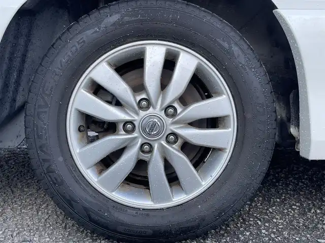 日産 セレナ ハイウェイスター Sハイブリッド 徳島県 2014(平26)年 8.6万km ブリリアントホワイトパール (株)IDOMが運営する【じしゃロン徳島店】の自社ローン専用車両になりますこちらは現金またはオートローンご利用時の価格です。/自社ローンご希望の方は別途その旨お申付け下さい”										/										/										エマージェンシーブレーキ　/レーンキープアシスト/純正８型ナビゲーション　/（フルセグ/CD/DVD/SD/BT)/バックカメラ　/フリップダウンモニター　/社外ドライブレコーダー/クルーズコントロール/ＥＴＣ　/トラクションコントロール/ＬＥＤヘッドライト　/フォグランプ/ウィンカーミラー/革巻きステアリング/クルーズコントロール　/プッシュスタート　/スマートキー　/アイドリングストップ/電動格納ミラー/エコモード切替/Wエアバック/純正フロアマット/サイドバイザー
