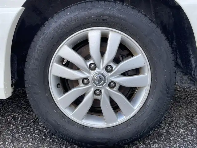 日産 セレナ ハイウェイスター Sハイブリッド 徳島県 2014(平26)年 8.6万km ブリリアントホワイトパール (株)IDOMが運営する【じしゃロン徳島店】の自社ローン専用車両になりますこちらは現金またはオートローンご利用時の価格です。/自社ローンご希望の方は別途その旨お申付け下さい”										/										/										エマージェンシーブレーキ　/レーンキープアシスト/純正８型ナビゲーション　/（フルセグ/CD/DVD/SD/BT)/バックカメラ　/フリップダウンモニター　/社外ドライブレコーダー/クルーズコントロール/ＥＴＣ　/トラクションコントロール/ＬＥＤヘッドライト　/フォグランプ/ウィンカーミラー/革巻きステアリング/クルーズコントロール　/プッシュスタート　/スマートキー　/アイドリングストップ/電動格納ミラー/エコモード切替/Wエアバック/純正フロアマット/サイドバイザー
