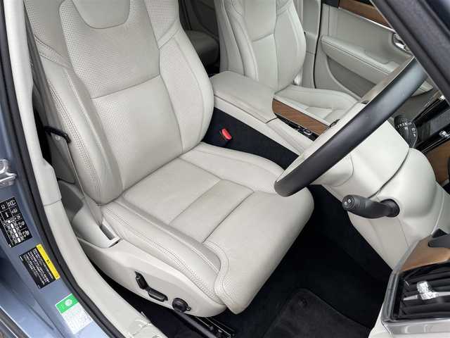 ボルボ Ｖ９０ D4 インスクリプション 福島県 2018(平30)年 2万km 青 外装色：マッセルブルーメタリック（721）/ACC/レーンキープ/ブラインドスポット/ヘッドアップディスプレイ/Harman Kardon/白革シート/パワーシート/全席シートヒーター /前席ベンチレーション/ステアリングヒーター/純正ナビ/フルセグTV/AppleCarPlay/360°カメラ/ETC/LEDヘッドライト/電動リアゲート/フットオープナー/純正18インチAW/コーナーセンサー
