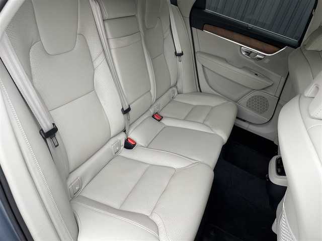 ボルボ Ｖ９０ D4 インスクリプション 福島県 2018(平30)年 2万km 青 外装色：マッセルブルーメタリック（721）/ACC/レーンキープ/ブラインドスポット/ヘッドアップディスプレイ/Harman Kardon/白革シート/パワーシート/全席シートヒーター /前席ベンチレーション/ステアリングヒーター/純正ナビ/フルセグTV/AppleCarPlay/360°カメラ/ETC/LEDヘッドライト/電動リアゲート/フットオープナー/純正18インチAW/コーナーセンサー