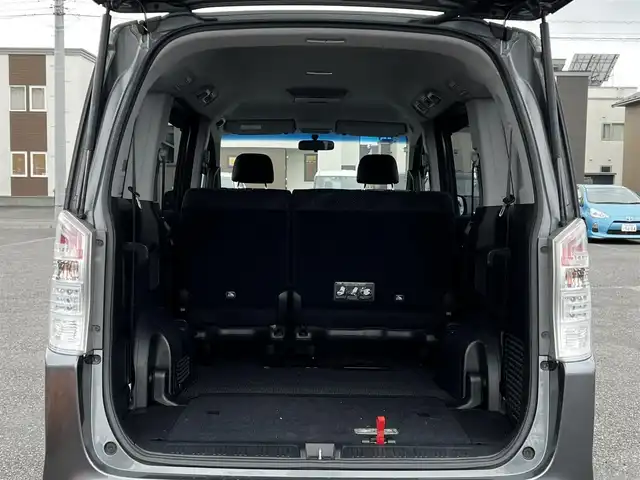 ホンダ ステップワゴン スパーダ Z 道央・札幌 2011(平23)年 14.3万km ポリッシュドメタルメタリック ４WD/ワンオーナー/寒冷地仕様/純正HDDナビ/AM/FM/DVD/CD/ワンセグ/純正フリップダウンモニター/横滑り防止装置/バックカメラ/ビルトインETC/ワイパーデアイサー/ECON/両側パワースライドドア/革巻きステアリング/ステアリングリモコン/パドルシフト/MTモード付AT/スマートキー/ハロゲンヘッドライト/オートライト/フォグランプ/電動格納ミラー/ヒーテッドドアミラー/ウィンカーミラー/純正フロアマット/ドアバイザー/スペアキー/社外エンジンスターター/社外AW付冬タイヤ積込/205/65/R15/2022年/山7mm