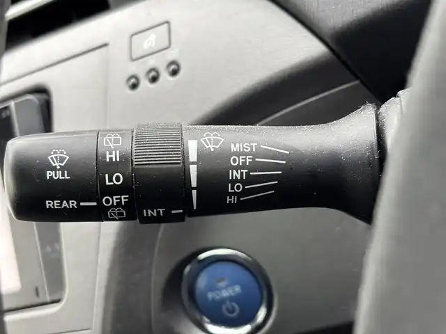 トヨタ プリウス S 滋賀県 2014(平26)年 11.2万km ライトパープルマイカ ワンオーナー/純正ナビ/・Bluetooth/フルセグ/・CD/DVD/バックカメラ/ステアリングリモコン/ETC/トノカバー/電動格納ミラー/HIDオートライト/フォグライト/スマートキー