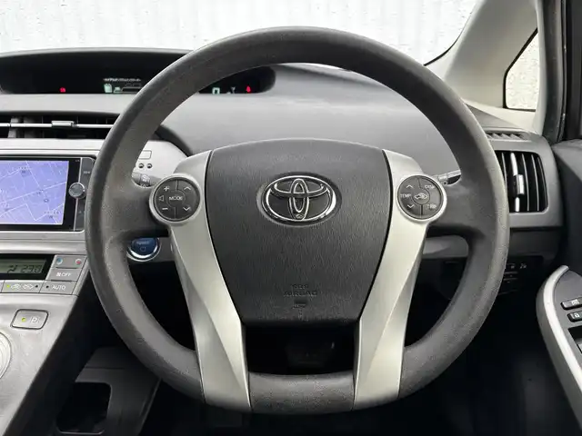 トヨタ プリウス S 滋賀県 2014(平26)年 11.2万km ライトパープルマイカ ワンオーナー/純正ナビ/・Bluetooth/フルセグ/・CD/DVD/バックカメラ/ステアリングリモコン/ETC/トノカバー/電動格納ミラー/HIDオートライト/フォグライト/スマートキー