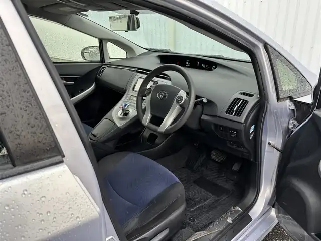 トヨタ プリウス S 滋賀県 2014(平26)年 11.2万km ライトパープルマイカ ワンオーナー/純正ナビ/・Bluetooth/フルセグ/・CD/DVD/バックカメラ/ステアリングリモコン/ETC/トノカバー/電動格納ミラー/HIDオートライト/フォグライト/スマートキー