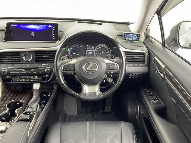 レクサス ＲＸ 450h バージョンL 愛知県 2017(平29)年 4.6万km グラファイトブラックガラスフレーク /禁煙車//ワンオーナー車//純正ナビ//フルセグTV/AMFM/CD/DVD/ブルーレイ/Bluetooth/SD/USB/AUX//ビルトインETC2.0//レーダー探知機(ZERO703V)//パノラミックビューモニター//バックカメラ//チルト&スライド電動ムーンルーフ//レクサスセーフティシステム+//アダプティブクルーズコントロール//ブラインドスポットモニター//前後クリアランスソナー//LEDヘッドライト//オートライト//LEDフォグランプ//パワーバックドア//ヘッドアップディスプレイ//本革シート//運転席・助手席パワーシート(ポジションメモリー付)//運転席・助手席シートヒーター&ベンチレーション//後席シートヒーター//後席サンシェード//黒木目調パネル//本革&黒木目調コンビステアリング//ステアリングスイッチ//ステアリングヒーター//電子パーキングブレーキ//ブレーキホールド//純正20インチアルミホイール//タイヤ空気圧警告//純正フロアマット//純正ドアバイザー//プッシュスタート//電動格納ミラー//新車保証書・取扱説明書//スペアキー