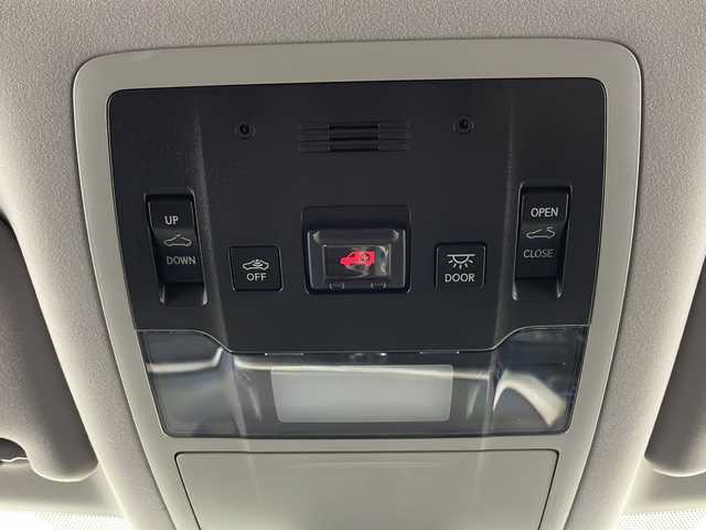 レクサス ＲＸ 450h バージョンL 愛知県 2017(平29)年 4.6万km グラファイトブラックガラスフレーク /禁煙車//ワンオーナー車//純正ナビ//フルセグTV/AMFM/CD/DVD/ブルーレイ/Bluetooth/SD/USB/AUX//ビルトインETC2.0//レーダー探知機(ZERO703V)//パノラミックビューモニター//バックカメラ//チルト&スライド電動ムーンルーフ//レクサスセーフティシステム+//アダプティブクルーズコントロール//ブラインドスポットモニター//前後クリアランスソナー//LEDヘッドライト//オートライト//LEDフォグランプ//パワーバックドア//ヘッドアップディスプレイ//本革シート//運転席・助手席パワーシート(ポジションメモリー付)//運転席・助手席シートヒーター&ベンチレーション//後席シートヒーター//後席サンシェード//黒木目調パネル//本革&黒木目調コンビステアリング//ステアリングスイッチ//ステアリングヒーター//電子パーキングブレーキ//ブレーキホールド//純正20インチアルミホイール//タイヤ空気圧警告//純正フロアマット//純正ドアバイザー//プッシュスタート//電動格納ミラー//新車保証書・取扱説明書//スペアキー