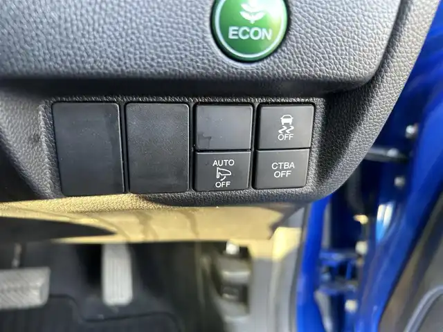 ホンダ フィット 13G Lパッケージ 宮城県 2016(平28)年 4.6万km ブリリアントスポーティブルーメタリック2トーン 純正SDナビ/（VXM-174VFXi）/フルセグTV/前方ドライブレコーダー/ETC/バックカメラ/スマートキー/社外17インチアルミホイール