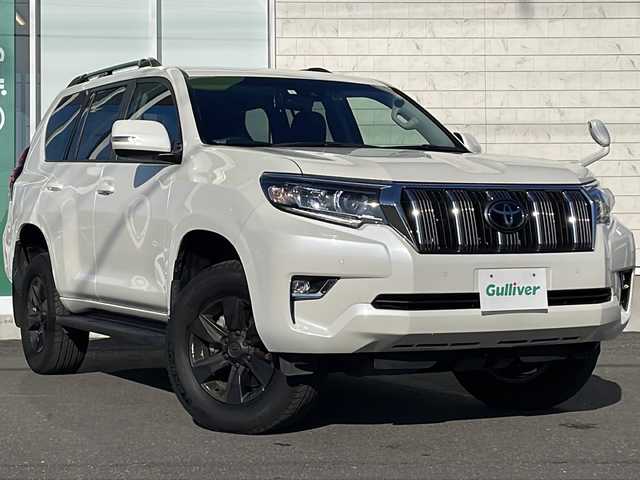 トヨタ ランドクルーザー プラド TX Lパッケージ 岩手県 2023(令5)年 2.3万km ホワイトパールクリスタルシャイン 純正SDナビ/AM/FM/CD/DVD/Bluetooth/フルセグTV/バックカメラ/サンルーフ/ドライブレコーダー/レーダークルーズコントロール/衝突被害軽減ブレーキ/レーンキープアシスト/横滑り防止装置/アイドリングストップ/パワーシート/シートヒーター/オートライト/オートハイビーム/LEDヘッドライト/スマートキー/プッシュスタート/電動格納ミラー/純正17インチAW/純正フロアマット/保証書/取扱説明書”