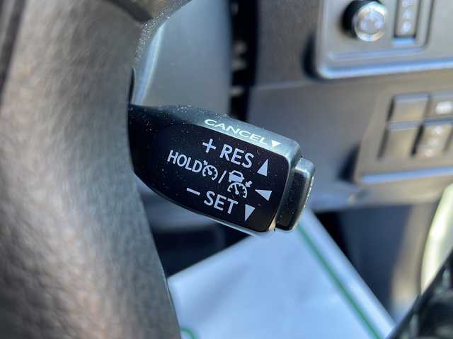 トヨタ ランドクルーザー プラド TX Lパッケージ 岩手県 2023(令5)年 2.3万km ホワイトパールクリスタルシャイン 純正SDナビ/AM/FM/CD/DVD/Bluetooth/フルセグTV/バックカメラ/サンルーフ/ドライブレコーダー/レーダークルーズコントロール/衝突被害軽減ブレーキ/レーンキープアシスト/横滑り防止装置/アイドリングストップ/パワーシート/シートヒーター/オートライト/オートハイビーム/LEDヘッドライト/スマートキー/プッシュスタート/電動格納ミラー/純正17インチAW/純正フロアマット/保証書/取扱説明書”