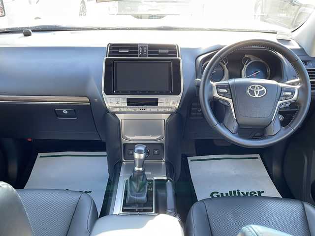 トヨタ ランドクルーザー プラド TX Lパッケージ 岩手県 2023(令5)年 2.3万km ホワイトパールクリスタルシャイン 純正SDナビ/AM/FM/CD/DVD/Bluetooth/フルセグTV/バックカメラ/サンルーフ/ドライブレコーダー/レーダークルーズコントロール/衝突被害軽減ブレーキ/レーンキープアシスト/横滑り防止装置/アイドリングストップ/パワーシート/シートヒーター/オートライト/オートハイビーム/LEDヘッドライト/スマートキー/プッシュスタート/電動格納ミラー/純正17インチAW/純正フロアマット/保証書/取扱説明書”