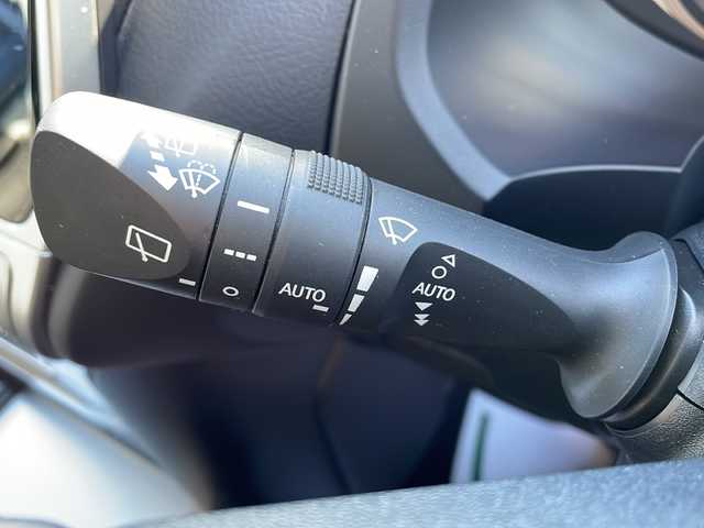 トヨタ ランドクルーザー プラド TX Lパッケージ 岩手県 2023(令5)年 2.3万km ホワイトパールクリスタルシャイン 純正SDナビ/AM/FM/CD/DVD/Bluetooth/フルセグTV/バックカメラ/サンルーフ/ドライブレコーダー/レーダークルーズコントロール/衝突被害軽減ブレーキ/レーンキープアシスト/横滑り防止装置/アイドリングストップ/パワーシート/シートヒーター/オートライト/オートハイビーム/LEDヘッドライト/スマートキー/プッシュスタート/電動格納ミラー/純正17インチAW/純正フロアマット/保証書/取扱説明書”