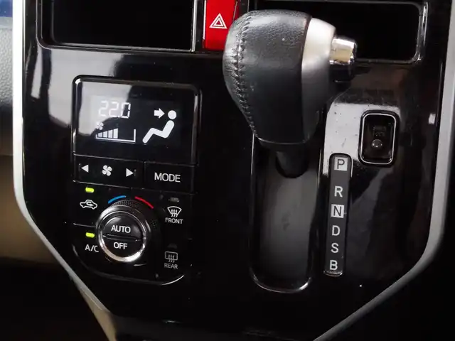 トヨタ ルーミー カスタムG S 埼玉県 2018(平30)年 8万km マゼンタベリーマイカM