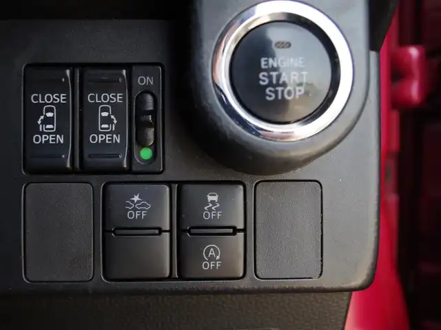 トヨタ ルーミー カスタムG S 埼玉県 2018(平30)年 8万km マゼンタベリーマイカM