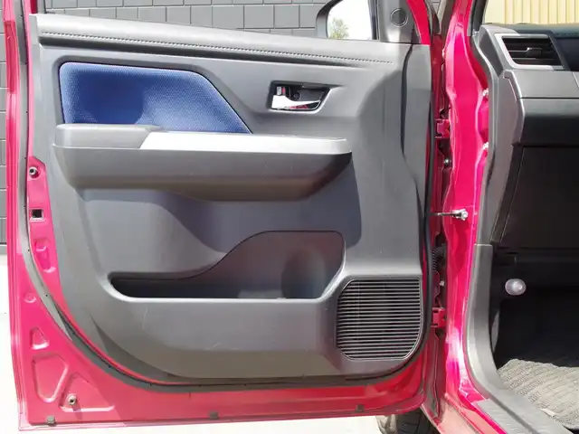 トヨタ ルーミー カスタムG S 埼玉県 2018(平30)年 8万km マゼンタベリーマイカM
