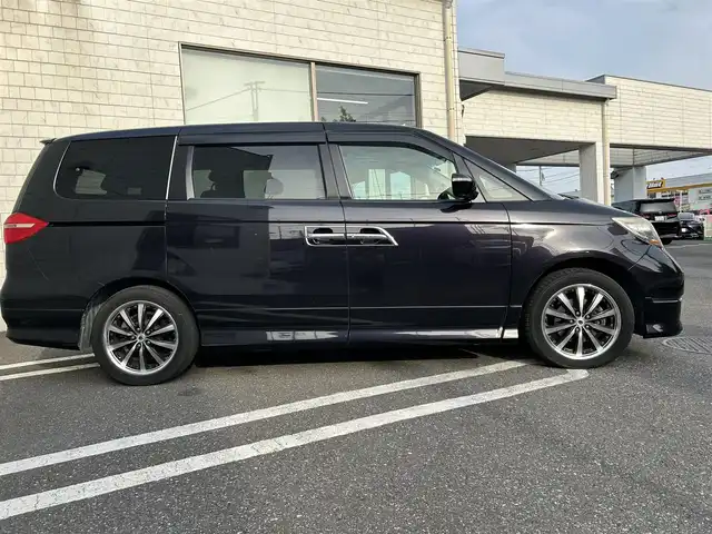 ホンダ エリシオン プレステージ S HDDナビ SP 埼玉県 2009(平21)年 8.4万km プレミアムブラキッシュパール ハーフレザーシート/純正HDDナビ/　ワンセグ/CD/DVD/MSV/バックカメラ/両側パワースライドドア/2列目キャプテンシート/社外18インチアルミ/ビルトインETC/盗難防止装置/純正フロアマット/リモコンキー