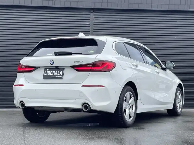 ＢＭＷ １１８ｄ プレイ エディションジョイ+ 三重県 2020(令2)年 3.7万km アルピンホワイトⅢ コンフォートＰＫＧ　/ナビＰＫＧ　/ＬＥＤライト　/カープレイ　/オートマチックテールゲート　/ＡＣＣ　/インテリジェントセーフティー/コンフォートアクセス　/ワイヤレスチャージ　/純正１６ＡＷ　/純正ナビ　/バックカメラ　/ＥＴＣ/純正前後ドラレコ
