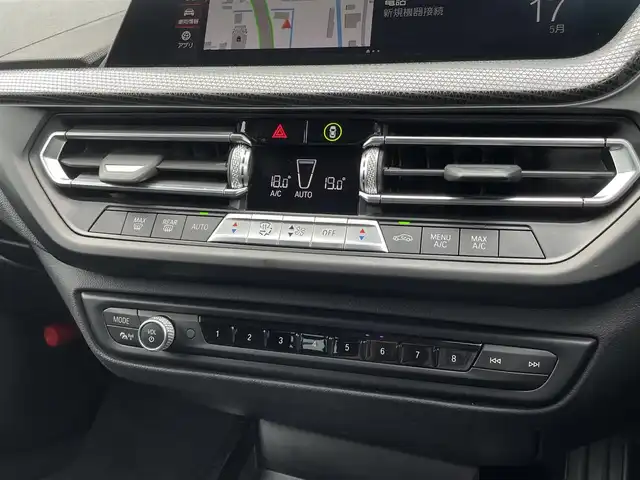 ＢＭＷ １１８ｄ プレイ エディションジョイ+ 三重県 2020(令2)年 3.7万km アルピンホワイトⅢ コンフォートＰＫＧ　/ナビＰＫＧ　/ＬＥＤライト　/カープレイ　/オートマチックテールゲート　/ＡＣＣ　/インテリジェントセーフティー/コンフォートアクセス　/ワイヤレスチャージ　/純正１６ＡＷ　/純正ナビ　/バックカメラ　/ＥＴＣ/純正前後ドラレコ