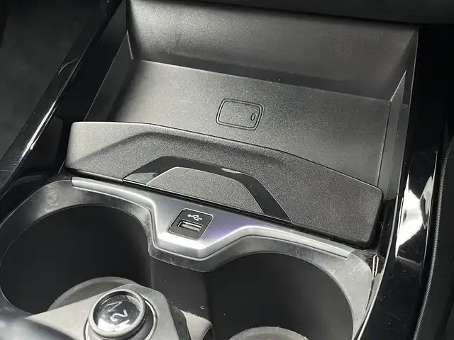 ＢＭＷ １１８ｄ プレイ エディションジョイ+ 三重県 2020(令2)年 3.7万km アルピンホワイトⅢ コンフォートＰＫＧ　/ナビＰＫＧ　/ＬＥＤライト　/カープレイ　/オートマチックテールゲート　/ＡＣＣ　/インテリジェントセーフティー/コンフォートアクセス　/ワイヤレスチャージ　/純正１６ＡＷ　/純正ナビ　/バックカメラ　/ＥＴＣ/純正前後ドラレコ