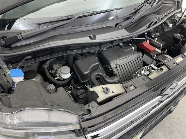 スズキ スペーシア カスタム HYBRID XS 滋賀県 2024(令6)年 0.8万km ブルーイッシュブラックパール3 純正ナビ/全方位カメラ/両側パワースライドドア/LEDヘッドライト/クルーズコントロール/レーンキープアシスト/純正15AW/ハーフレザーシート/シートヒーター/ハンドルヒーター/革巻きステアリング/ETC/プッシュスタート/スマートキー