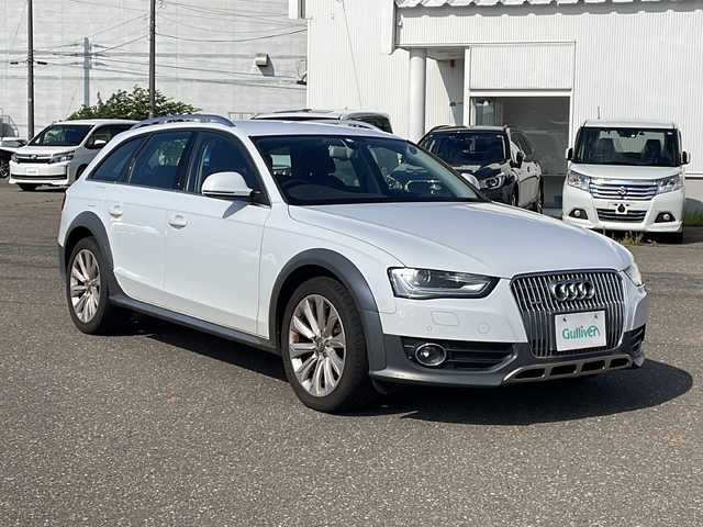 アウディ Ａ４ オールロードクワトロ 新潟県 2014(平26)年 7.3万km グレイシアホワイトメタリック 4WD/純正HDDナビ/CD/DVD/BT/フルセグテレビ/ミュージックサーバー/バックカメラ/ETC/革シート/パワーシート/シートヒーター/パドルシフト /コーナーセンサー/スマートキー/プッシュスタート/キセノンヘッドライト/オートライト/フォグランプ/純正18インチアルミホイール