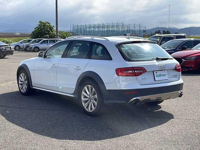 アウディ Ａ４ オールロードクワトロ 新潟県 2014(平26)年 7.3万km グレイシアホワイトメタリック 4WD/純正HDDナビ/CD/DVD/BT/フルセグテレビ/ミュージックサーバー/バックカメラ/ETC/革シート/パワーシート/シートヒーター/パドルシフト /コーナーセンサー/スマートキー/プッシュスタート/キセノンヘッドライト/オートライト/フォグランプ/純正18インチアルミホイール