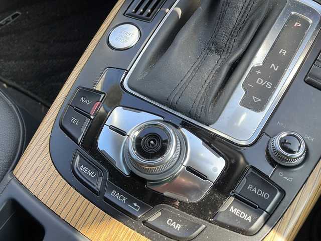 アウディ Ａ４ オールロードクワトロ 新潟県 2014(平26)年 7.3万km グレイシアホワイトメタリック 4WD/純正HDDナビ/CD/DVD/BT/フルセグテレビ/ミュージックサーバー/バックカメラ/ETC/革シート/パワーシート/シートヒーター/パドルシフト /コーナーセンサー/スマートキー/プッシュスタート/キセノンヘッドライト/オートライト/フォグランプ/純正18インチアルミホイール