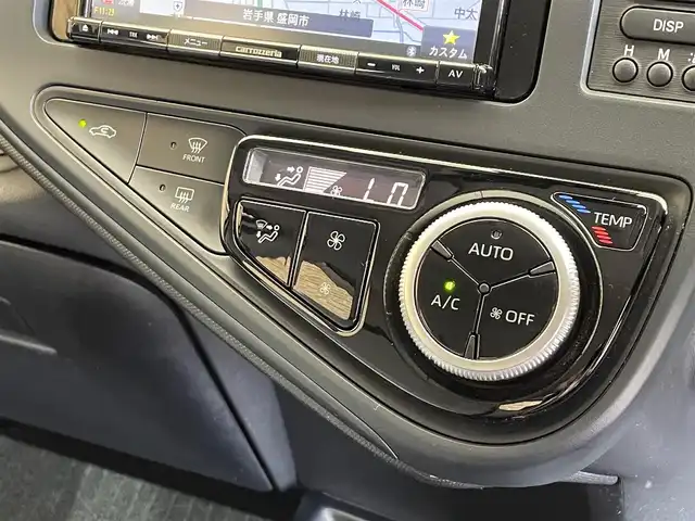 トヨタ アクア L 岩手県 2020(令2)年 9.6万km スーパーホワイトⅡ トヨタセーフティセンスC/プリクラッシュセーフティ/レーンディパーチャーアラート/オートマチックハイビーム/先行車発進告知機能/横滑り防止装置/ヘッドライトレベライザー/社外ナビ/Bluetooth接続機能/ETC/ドライブレコーダー/オートエアコン/15インチスチールホイール/純正ホイールキャップ