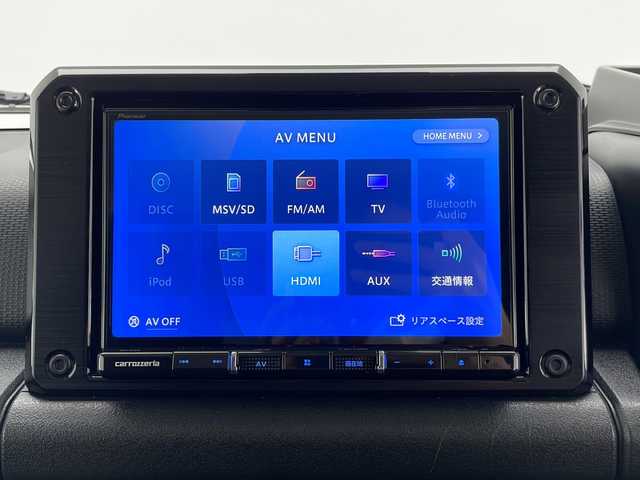スズキ ジムニー XC 長野県 2024(令6)年 1.2万km ミディアムグレー 4WD/社外メモリナビ&フルセグTV&CD&DVD&USB&BT/クルーズコントロール/車線逸脱警報/衝突軽減ブレーキ/ダウンヒルアシストコントロール/アイドリングストップ/前席シートヒーター/ステアリングスイッチ/ビルトインETC/LEDヘッドライト/オートライト/フロントフォグランプ/電動格納ミラー/ウィンカーミラー/ドアミラーヒーター/純正16インチAW装着/純正フロアマット/純正ドアバイザー/プッシュスタート/スマートキー