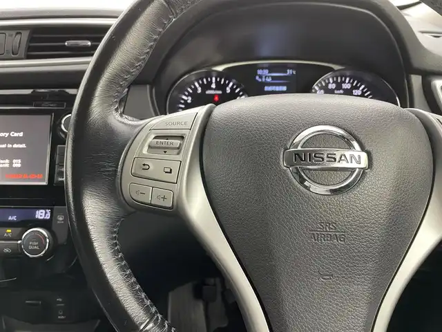 日産 エクストレイル 20X ブラックエクストリーマーX エマB 岡山県 2015(平27)年 8.5万km ダイヤモンドブラック 純正ナビ/【Bluetooth/フルセグTV/Cd/DVD/AUX】/アラウンドビューモニター　/前席シートヒーター/ＬＥＤヘッドライト/クルーズコントロール/コーナーセンサー（前後）/ビルトインＥＴＣ/衝突軽減ブレーキシステム/ブラインドスポットモニター/スペアキー×１