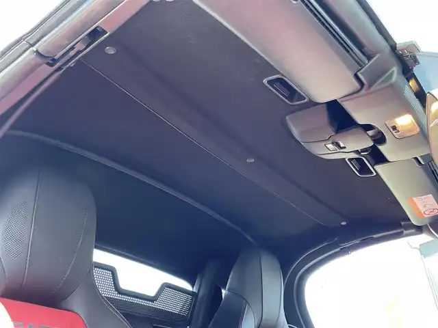 アバルト １２４ スパイダー 群馬県 2018(平30)年 1.9万km 白 純正７インチＳＤナビ　　/フルセグ　/バックカメラ/ＡＢＡＲＴＨ赤レザーシート　/シートヒーター　/前方ドラレコ　/赤キャリパー　/本革ステアリング　/純正フロアマット　/クルーズコントロール　/純正ビルトインＥＴＣ/Bluetooth/純正17インチアルミホイール/フロント・リアフォグランプ/オートLEDヘッドライト