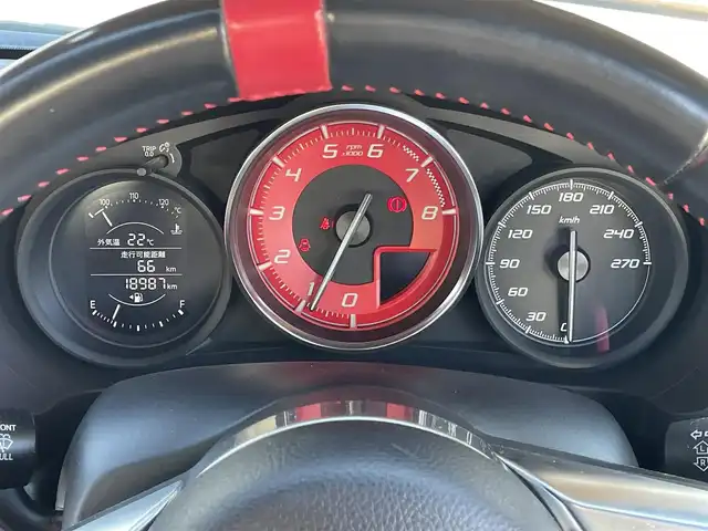 アバルト １２４ スパイダー 群馬県 2018(平30)年 1.9万km 白 純正７インチＳＤナビ　　/フルセグ　/バックカメラ/ＡＢＡＲＴＨ赤レザーシート　/シートヒーター　/前方ドラレコ　/赤キャリパー　/本革ステアリング　/純正フロアマット　/クルーズコントロール　/純正ビルトインＥＴＣ/Bluetooth/純正17インチアルミホイール/フロント・リアフォグランプ/オートLEDヘッドライト