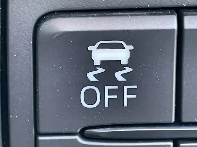 アバルト １２４ スパイダー 群馬県 2018(平30)年 1.9万km 白 純正７インチＳＤナビ　　/フルセグ　/バックカメラ/ＡＢＡＲＴＨ赤レザーシート　/シートヒーター　/前方ドラレコ　/赤キャリパー　/本革ステアリング　/純正フロアマット　/クルーズコントロール　/純正ビルトインＥＴＣ/Bluetooth/純正17インチアルミホイール/フロント・リアフォグランプ/オートLEDヘッドライト