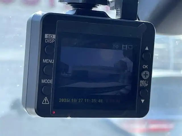 アバルト １２４ スパイダー 群馬県 2018(平30)年 1.9万km 白 純正７インチＳＤナビ　　/フルセグ　/バックカメラ/ＡＢＡＲＴＨ赤レザーシート　/シートヒーター　/前方ドラレコ　/赤キャリパー　/本革ステアリング　/純正フロアマット　/クルーズコントロール　/純正ビルトインＥＴＣ/Bluetooth/純正17インチアルミホイール/フロント・リアフォグランプ/オートLEDヘッドライト