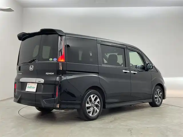 ホンダ ステップワゴン スパーダ ホンダセンシング 神奈川県 2017(平29)年 7.6万km プレミアムスパークルブラックパール 純正ナビ　フリップダウンモニター　バックカメラ　ビルトインＥＴＣ　アダクティブクルーズコントロール　両側パワースライドドア　純正アルミホイール　オートライト　ＬＥＤヘッドライト　地デジフルセグ