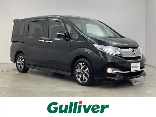 ホンダ ステップワゴン スパーダ ホンダセンシング 神奈川県 2017(平29)年 7.6万km プレミアムスパークルブラックパール 純正ナビ　フリップダウンモニター　バックカメラ　ビルトインＥＴＣ　アダクティブクルーズコントロール　両側パワースライドドア　純正アルミホイール　オートライト　ＬＥＤヘッドライト　地デジフルセグ