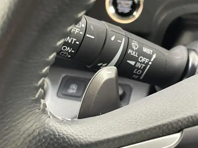 ホンダ ステップワゴン スパーダ ホンダセンシング 神奈川県 2017(平29)年 7.6万km プレミアムスパークルブラックパール 純正ナビ　フリップダウンモニター　バックカメラ　ビルトインＥＴＣ　アダクティブクルーズコントロール　両側パワースライドドア　純正アルミホイール　オートライト　ＬＥＤヘッドライト　地デジフルセグ