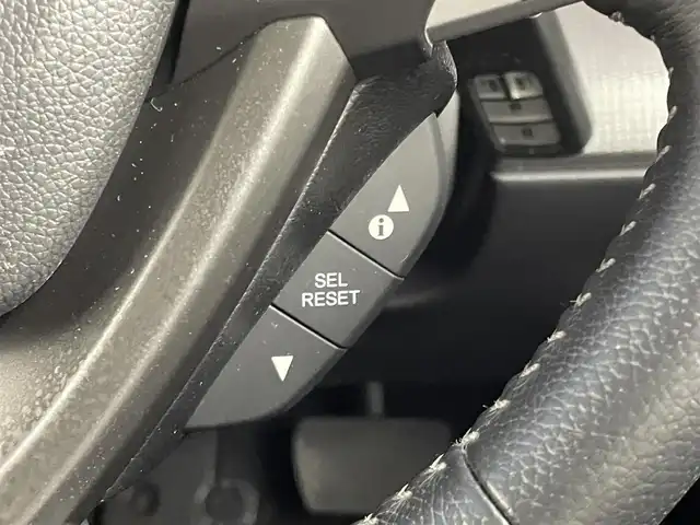 ホンダ ステップワゴン スパーダ ホンダセンシング 神奈川県 2017(平29)年 7.6万km プレミアムスパークルブラックパール 純正ナビ　フリップダウンモニター　バックカメラ　ビルトインＥＴＣ　アダクティブクルーズコントロール　両側パワースライドドア　純正アルミホイール　オートライト　ＬＥＤヘッドライト　地デジフルセグ