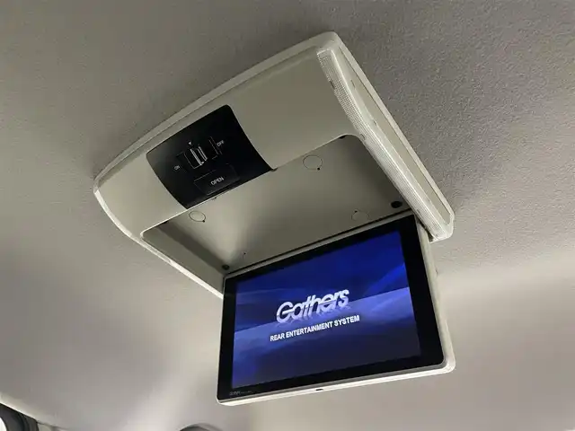 ホンダ ステップワゴン スパーダ ホンダセンシング 神奈川県 2017(平29)年 7.6万km プレミアムスパークルブラックパール 純正ナビ　フリップダウンモニター　バックカメラ　ビルトインＥＴＣ　アダクティブクルーズコントロール　両側パワースライドドア　純正アルミホイール　オートライト　ＬＥＤヘッドライト　地デジフルセグ