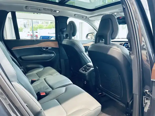 ボルボ ＸＣ９０ B5 AWD ノルディックED 大阪府 2020(令2)年 1.2万km サヴィルグレーメタリック 100台限定/サンルーフ/HarmanKardon/ACC/BLIS/純正ナビ/TV/360度カメラ/applecarplay/純正20インチAW/LEDヘッドライト/電動リアゲート/黒革/メモリ付きパワーシート/シートヒーター/ステアリングヒーター/自動駐車