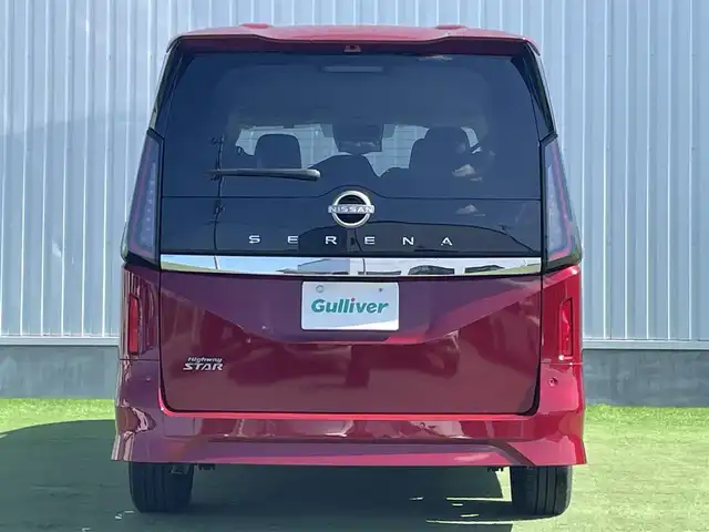 日産 セレナ ハイウェイスター V 香川県 2023(令5)年 1.7万km 赤 登録時走行距離：16792km/純正9型ナビゲーション/【AM/FM/TV/HDMI】/アラウンドビューモニター/衝突被害軽減ブレーキ/LDW（車線逸脱警報）/踏み間違い衝突防止アシスト/ふらつき警報/横滑り防止装置/プロパイロット（ACC）/クリアランスソナー（前後）/ビルトインETC2.0/LEDオートライト/フォグランプ/純正16インチアルミホイール/オートホールド付きブレーキ/後席サンシェード/パーソナルテーブル（2列目・3列目）/スペアキー/スマートキー/プッシュスタート
